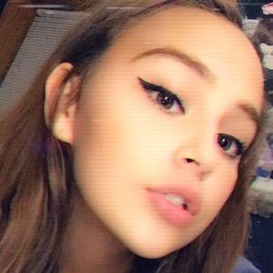 Meet your Posher, Nonovalee